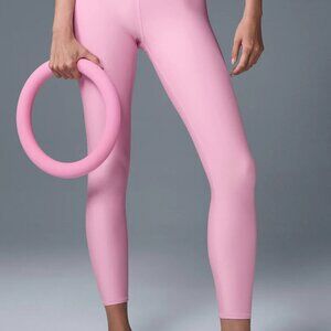 ALO Yoga High-Waist Airlift Legging in Sugarplum Pink